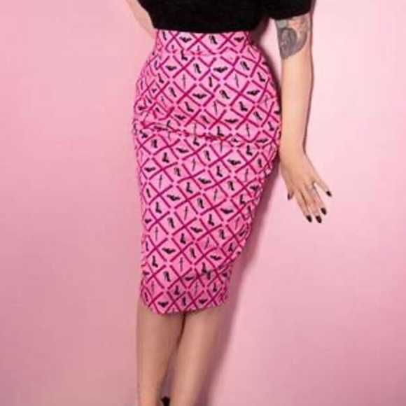 Vixen by Micheline Pitt x Ryan Heshka pencil skirt - Picture 1 of 8